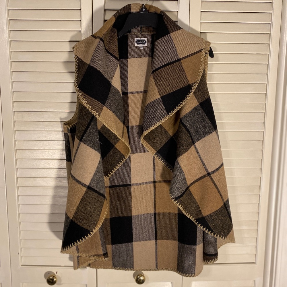 Excellent like new condition shrug